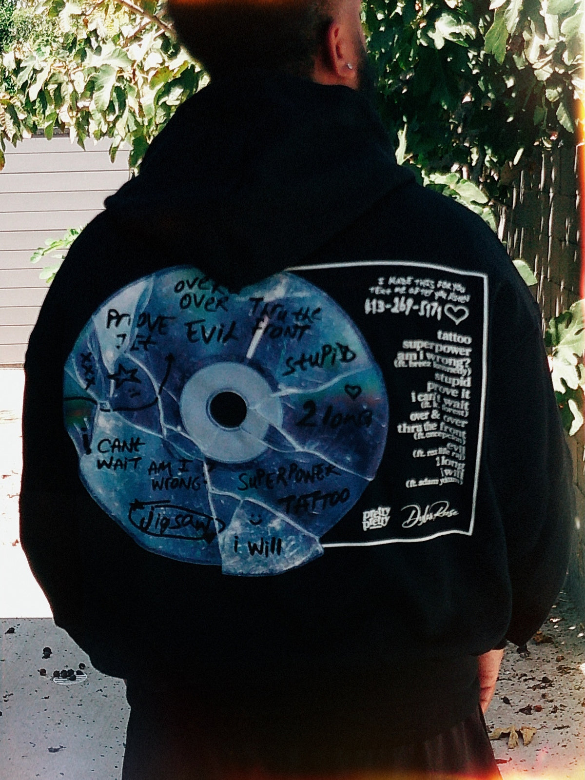JIGSAW ZIP-UP HOODIE